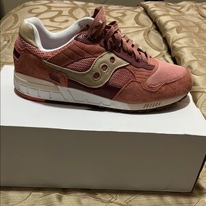 Saucony Rose and Cream Athletic Shoes